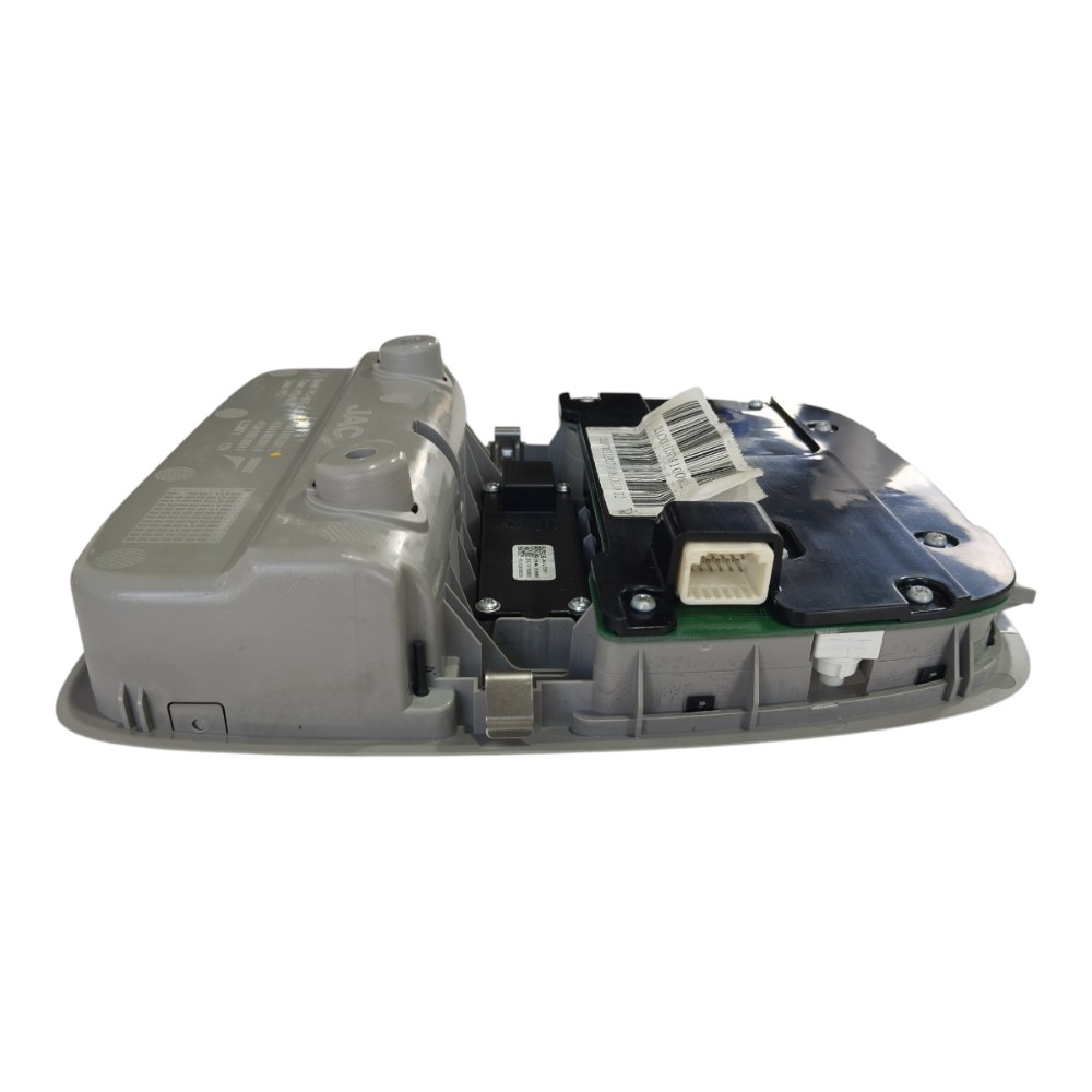 Luz Cortesia Jac Ej7 2023 V618 4