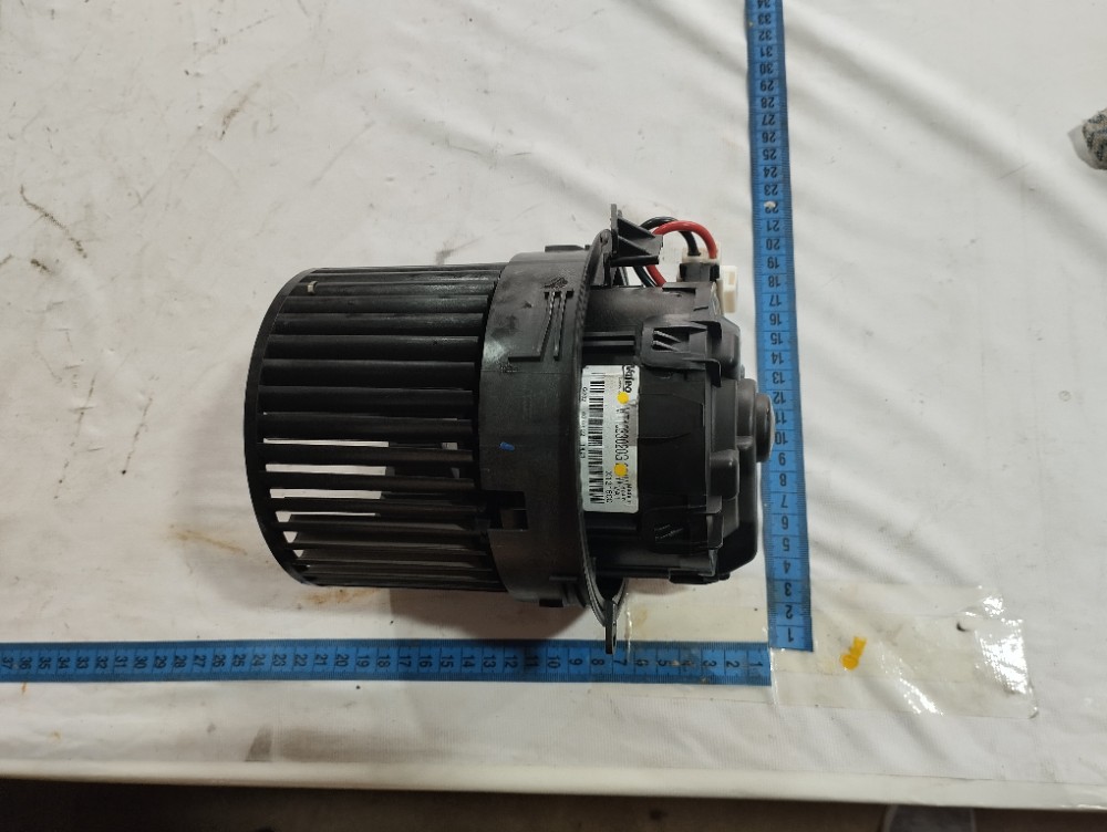 Motor Ventoinha Nissan Leaf 2023 V632 8