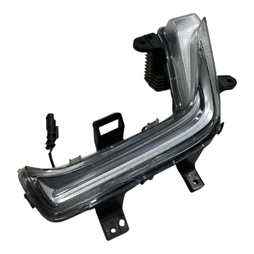 Farol Milha Esquerda Gm Tracker 2020 2025 V627 1