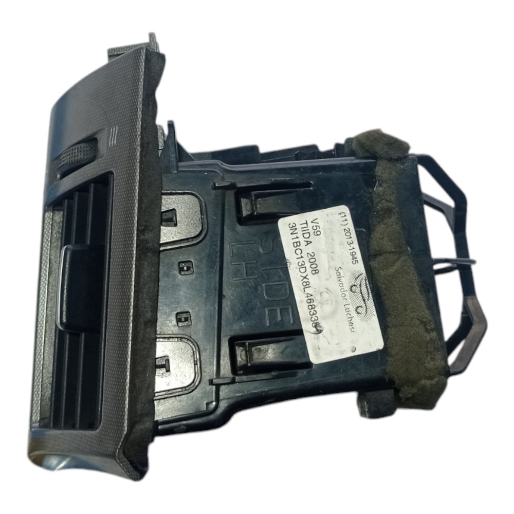 Difusor De Ar Esquerdo Nissan Tiida 2008 V59 2