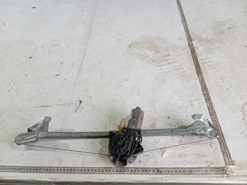 Máquina Vidro Traseira Esquerda Gm Zafira 2002 V238 8