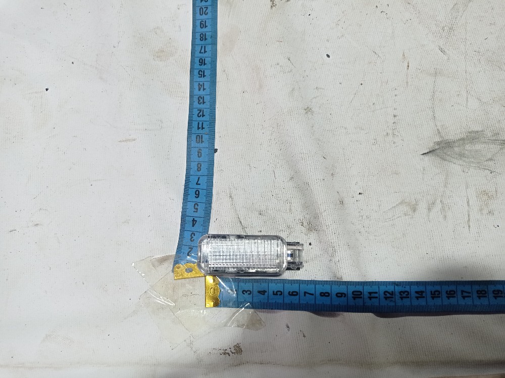 Luz Lanterna Porta Luva Audi A3 Sportback 2018 V343 7