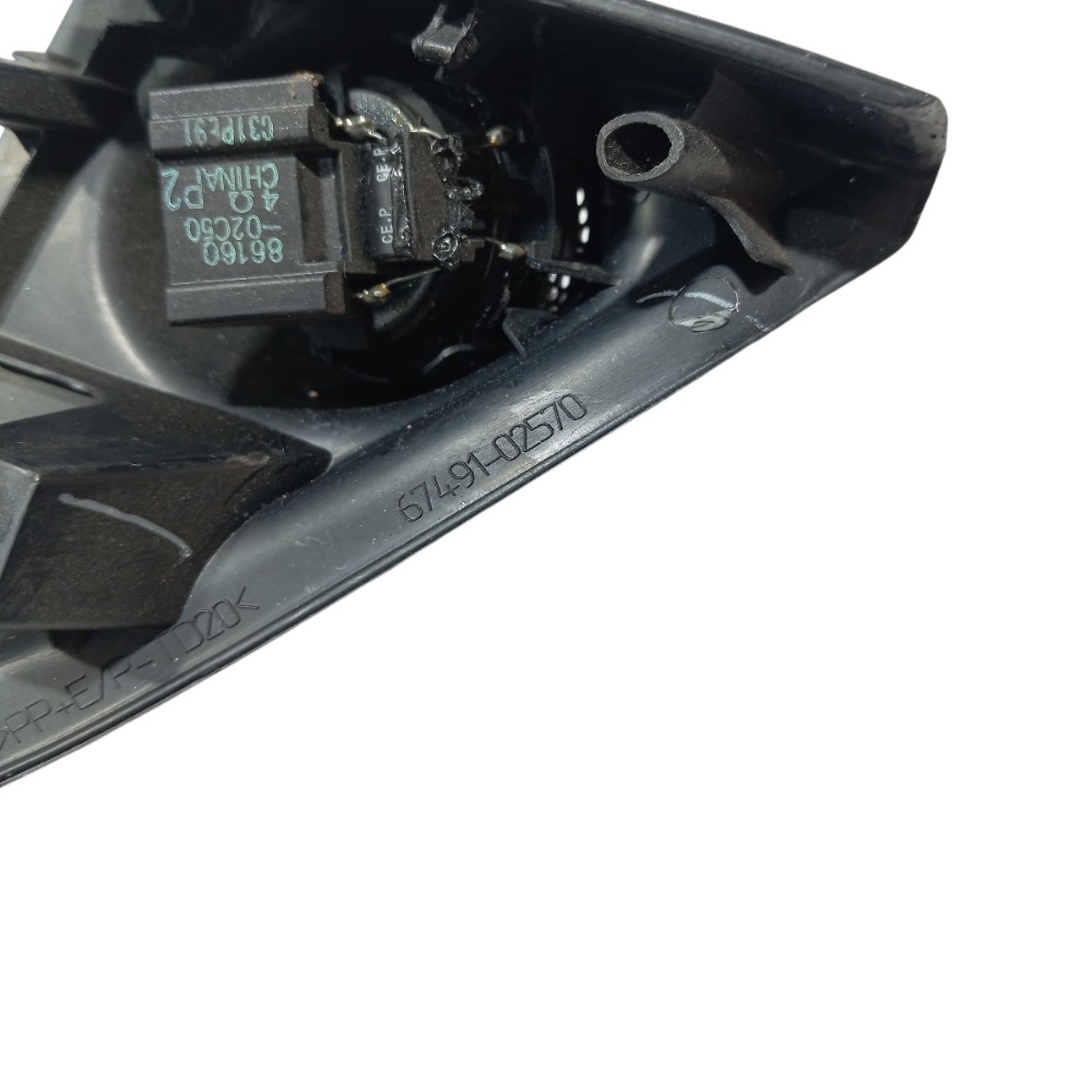 Acabamento interno retrovisor direito Toyota Corolla 2017 2