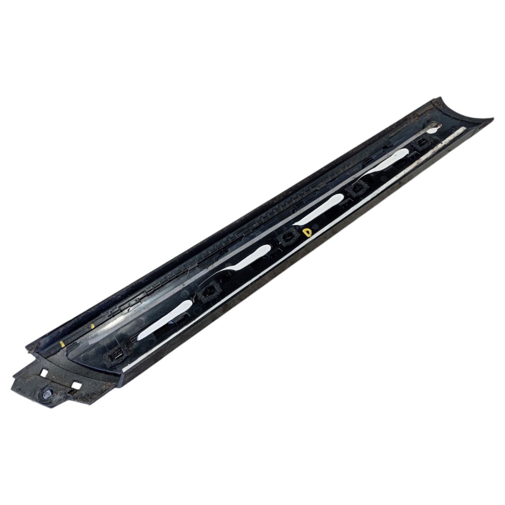 Moldura Porta Direito Land Rover Defender 2022 V645