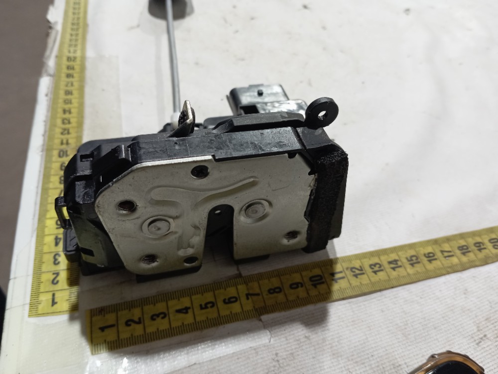 Fechadura Porta Diant Esquerda Byd Dolphin Gs 2024 2025 V666 8