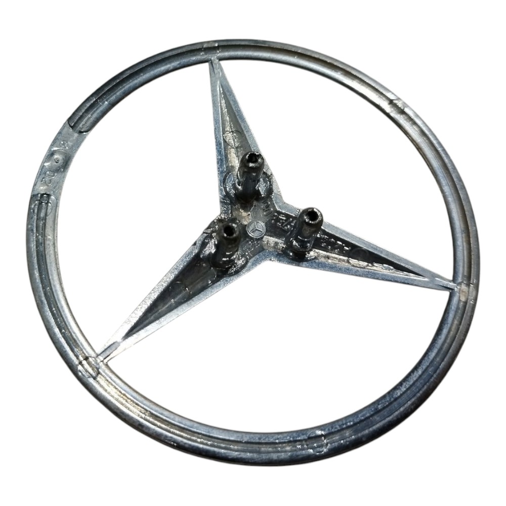 Emblema Traseiro Mercedes C180 2002 2007 V661 Prata 8