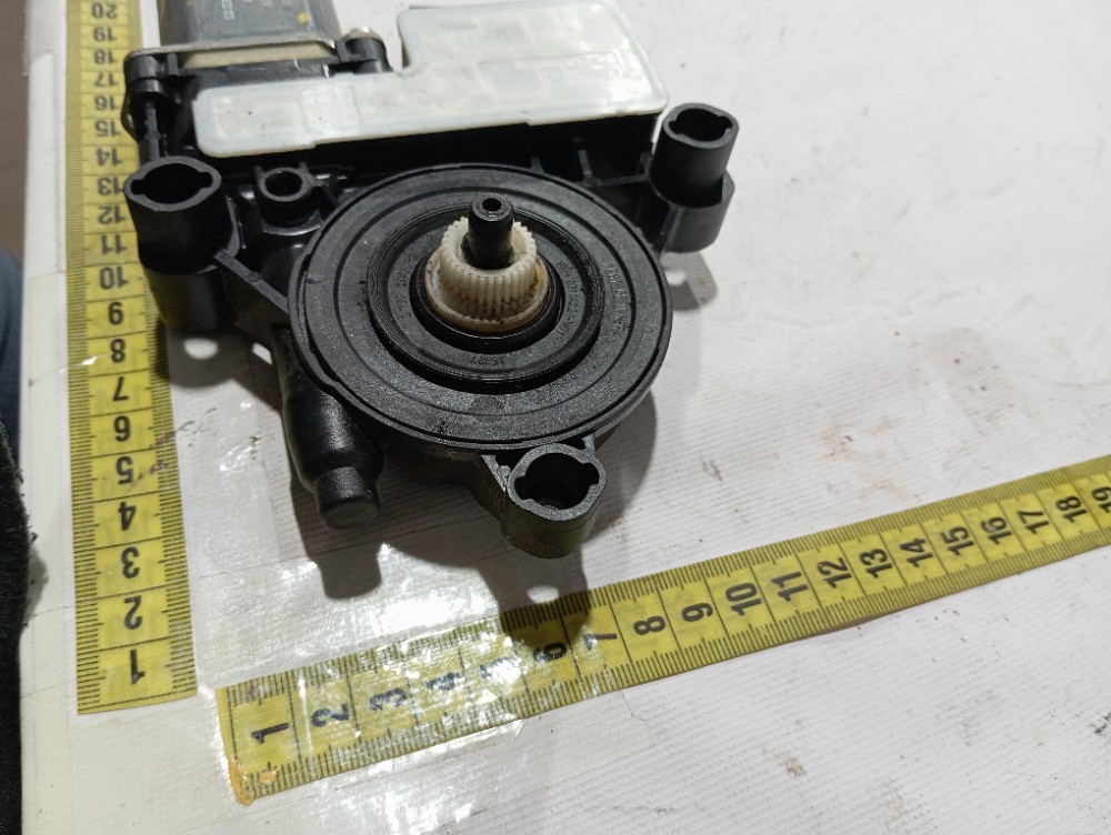 Motor Máquina Vidro Tras Esquerda Vw Virtus 2019 A 23 V657 7