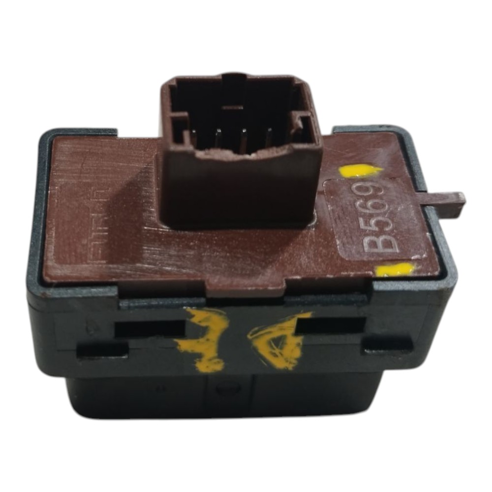 Botão vidro dianteiro esquerdo Ram rampage 2024 V659 6