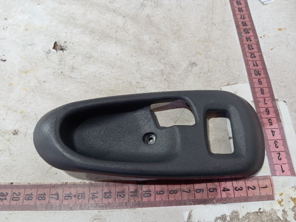 Moldura Maçaneta Porta Tras Esquerda L200 Sport 2006 V647 9