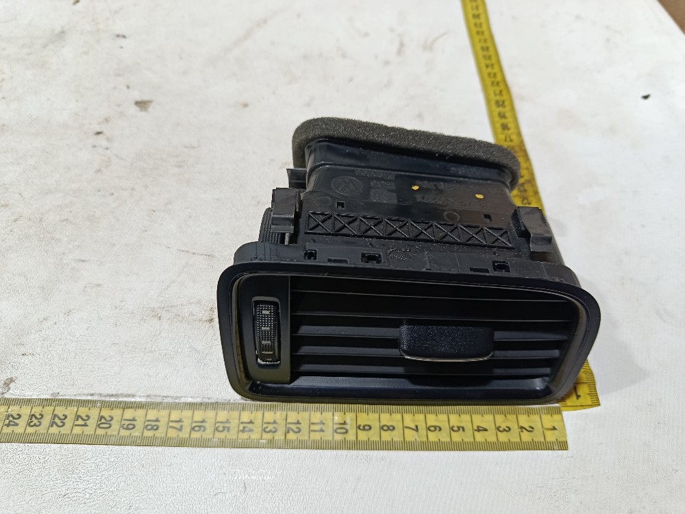Difusor ar direito Vw Jetta 2012 9