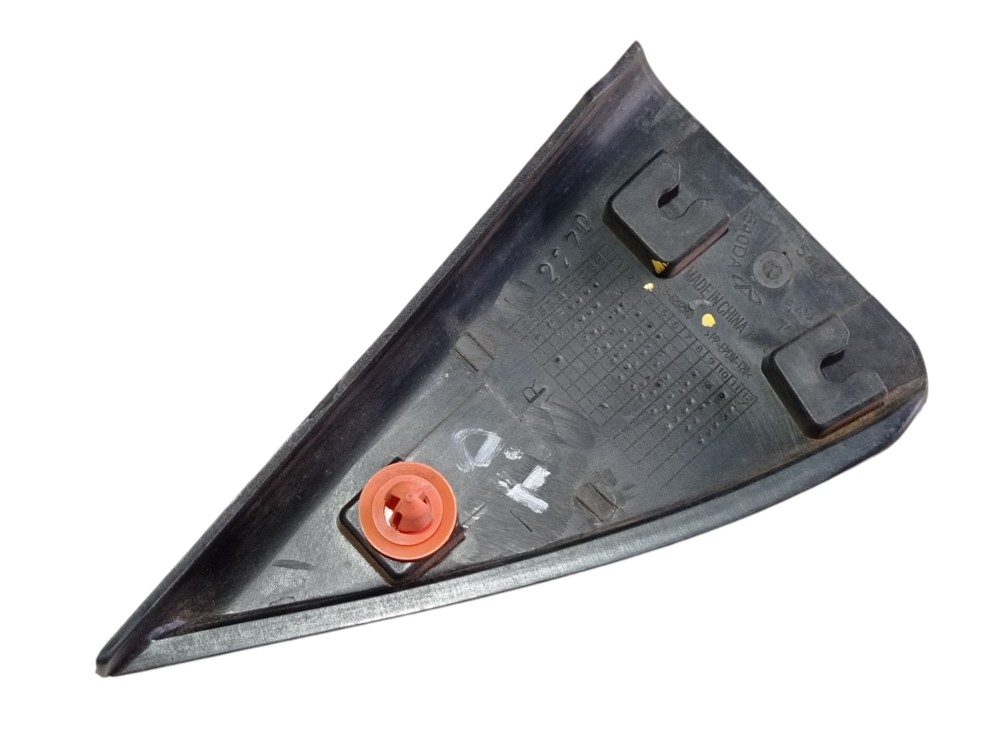 Moldura Interna Porta Traseira Direita Tiggo 2 2020 V613 6