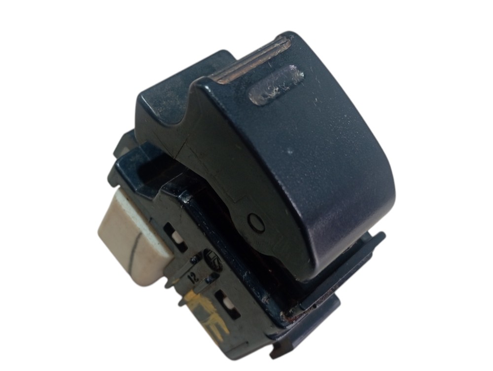 Botão Porta Traseira Esquerda Land Cruiser Prado 2005 V620 5