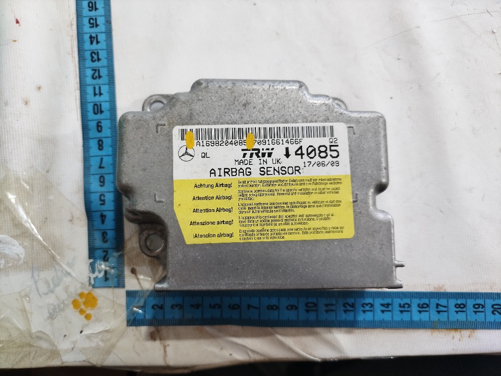 Módulo a1698204085 Mercedes B180 2010 V630 9