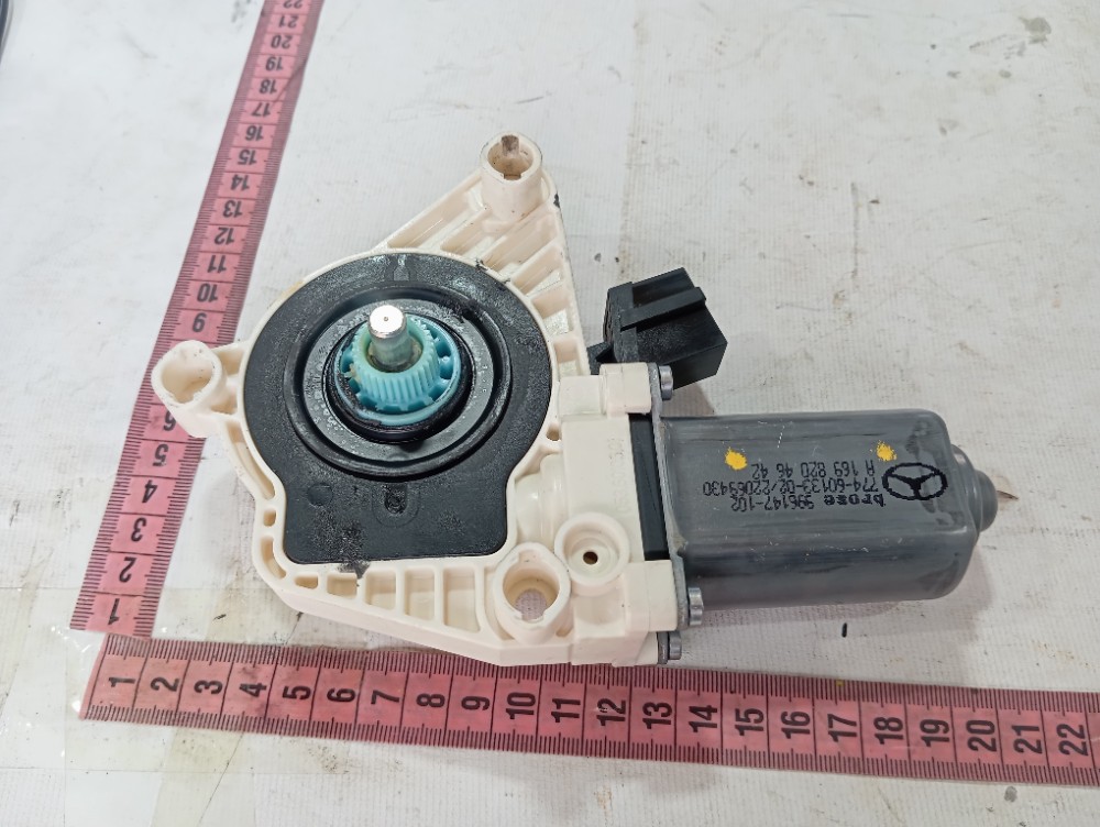 Motor Vidro Porta Tras Direit Mercedes B180 2006 A 2010 V630 9