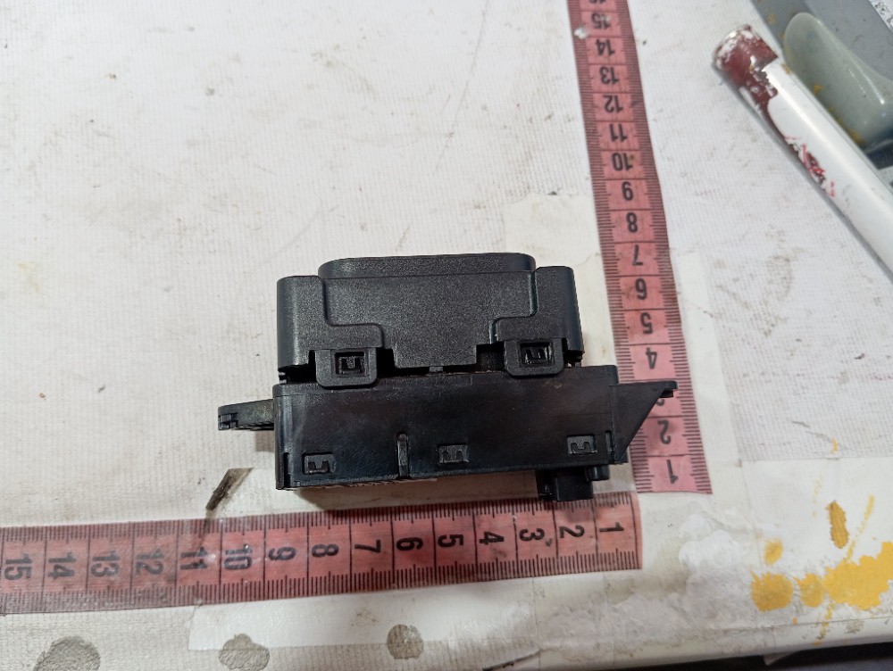 Botão Vidro Porta Traseira Direita Gwm Haval Gt 2024 25 V636 8
