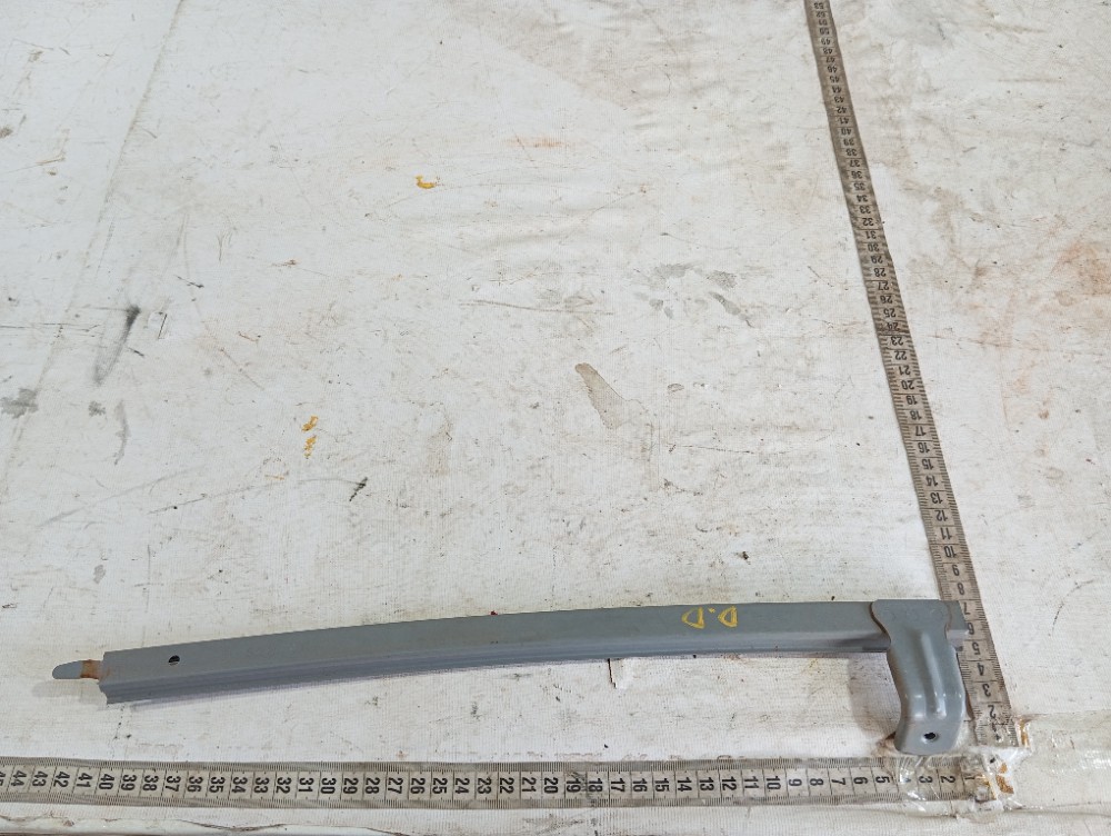Guia Vidro Porta Diant Direita Land Cruiser Prado 05 V620 9