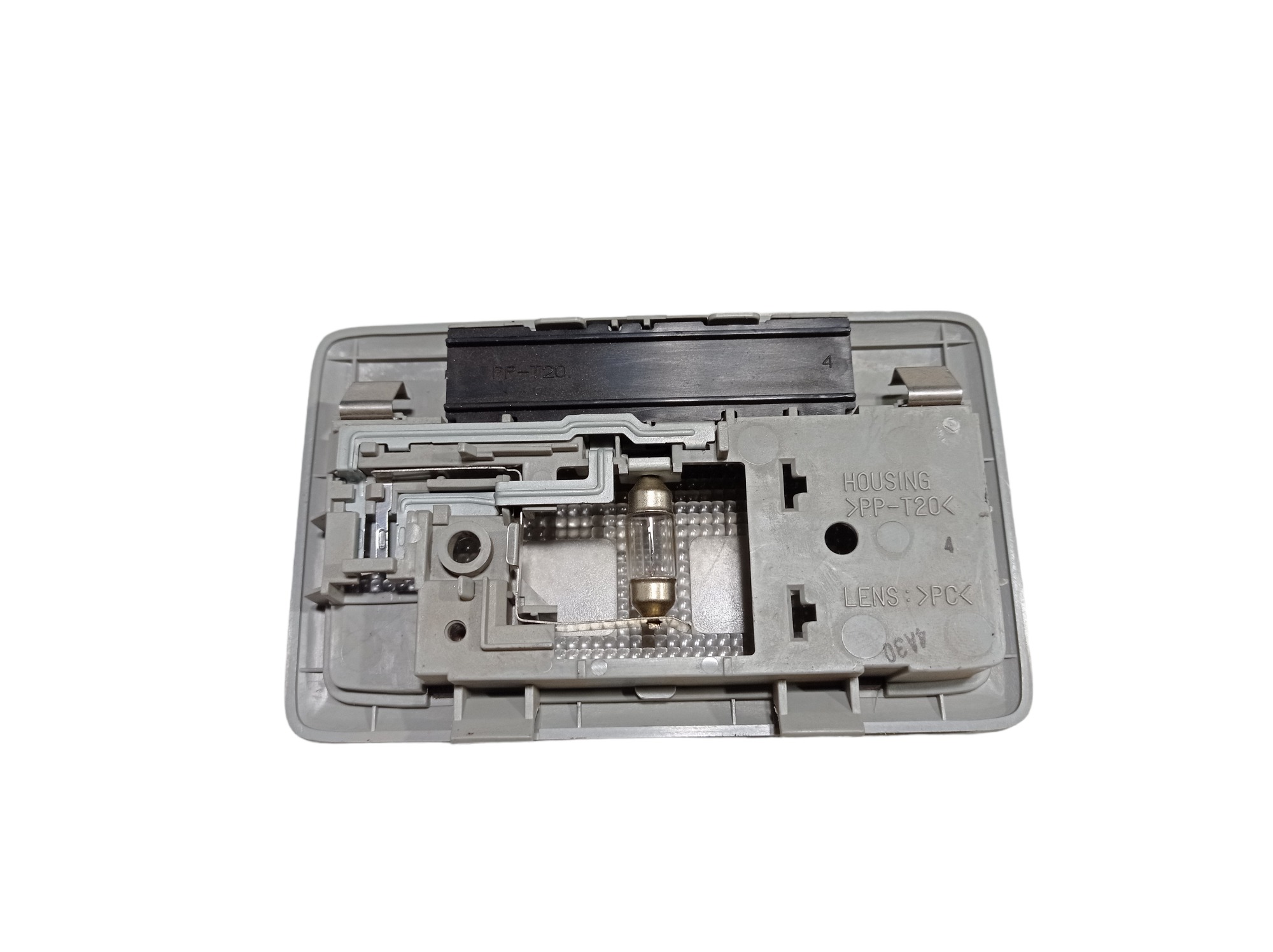 Luz Cortesia Traseira Suzuki Grand Vitara 2012 2015 V570 5