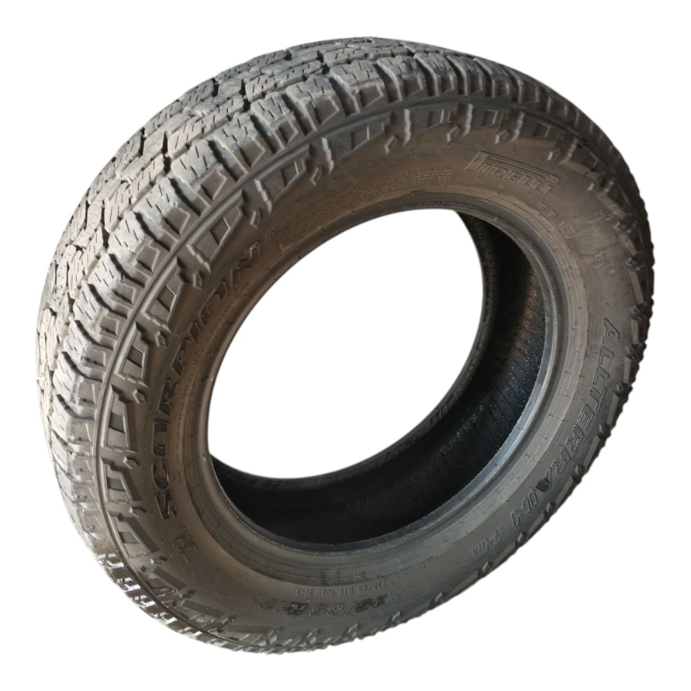 Pneu Scorpion Pirelli 235/65R17 Dot In9 d4309p V659 6