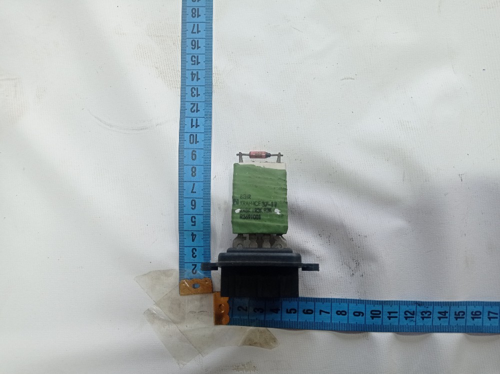 Resistência Caixa Ar Renault Sandero Logan Clio 2008 2013 8