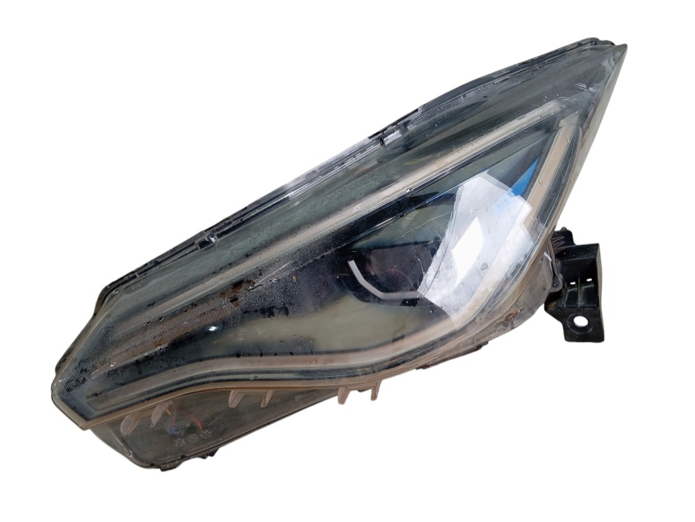 Farol Esquerdo Renault Zoe Neo 2023 V617 3
