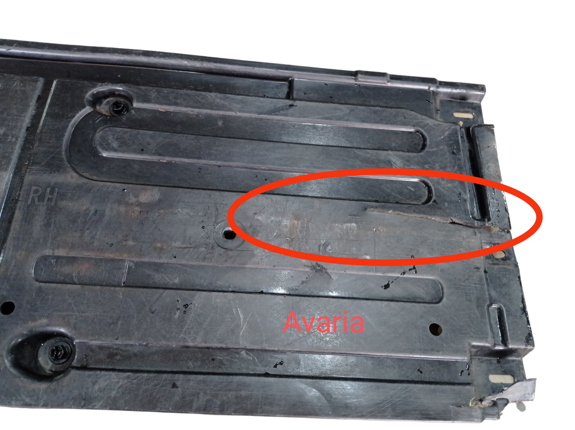 Protetor Direito Assoalho Hyundai Equus Vs460 4.6 2013 V577 8