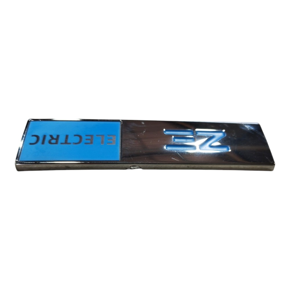 Emblema Tampa Traseira Renault Zoe 2023 V639 10
