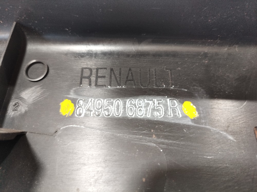 Acabamento Coluna Traseira Direita Renault Zoe 2023 V639 8
