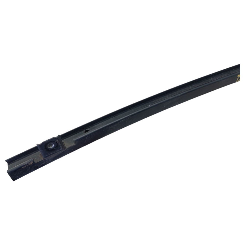 Canaleta Vidro Porta Diant Direi Suzuki Scross 15 2016 V648 4