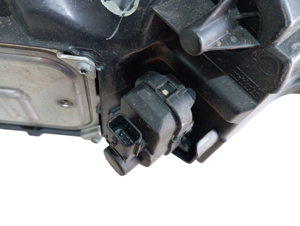 Farol Direito Renault Zoe Neo 2023 V617 Direito/passageiro 7