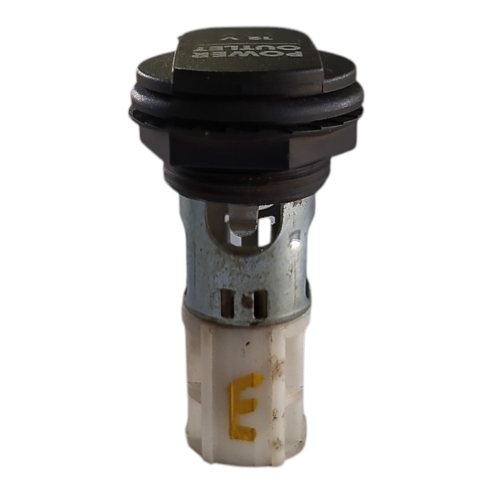 Tomada 12 Volts Porta Mala Esquerda Porsche Cayenne S 2003 5