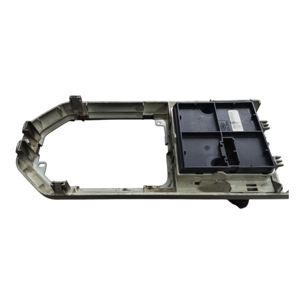 Moldura Console Central Land Rover Discovery 3 2007 V635 7