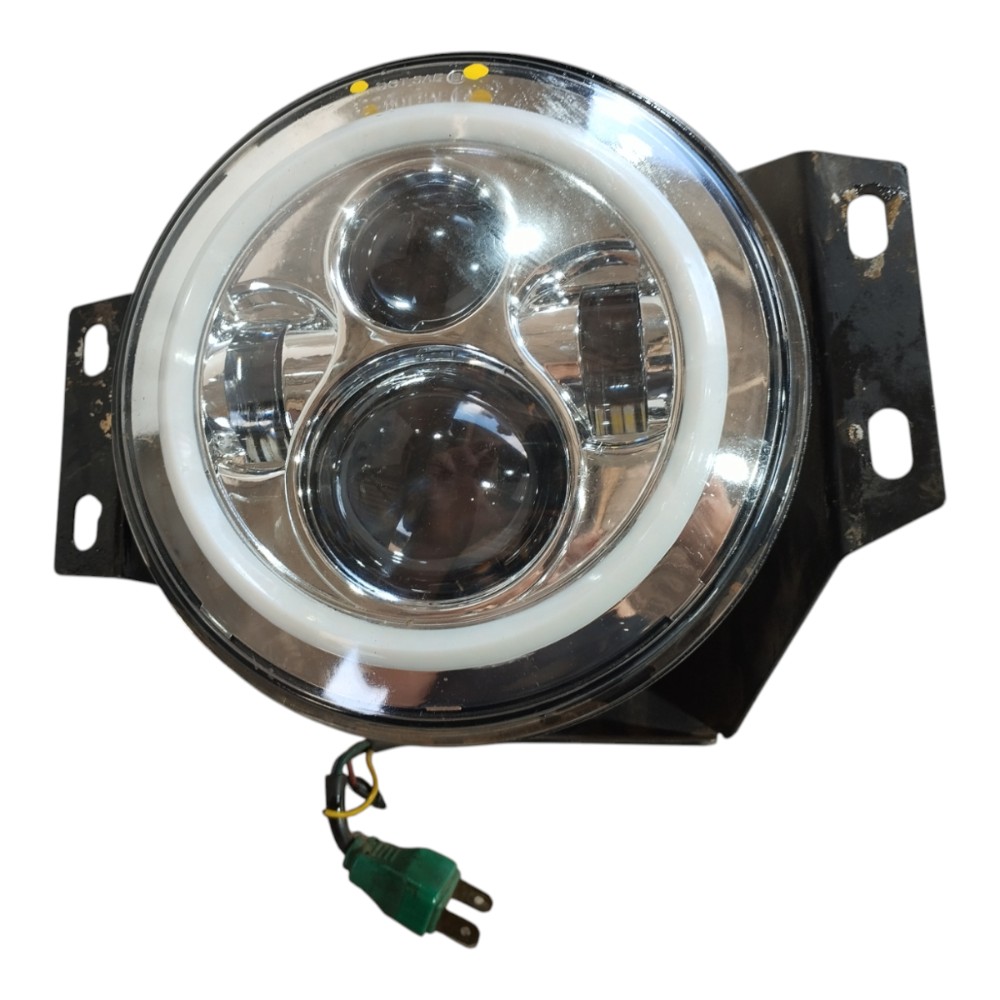 Farol Esquerdo Troller T4 2011 V650 Esquerdo 7