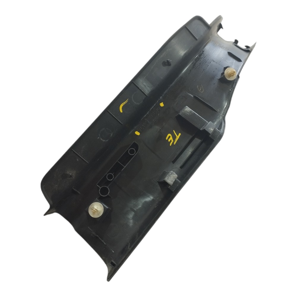 Soleira Traseira Esquerda Suzuki Grand Vitara 2012 2015 V643 6