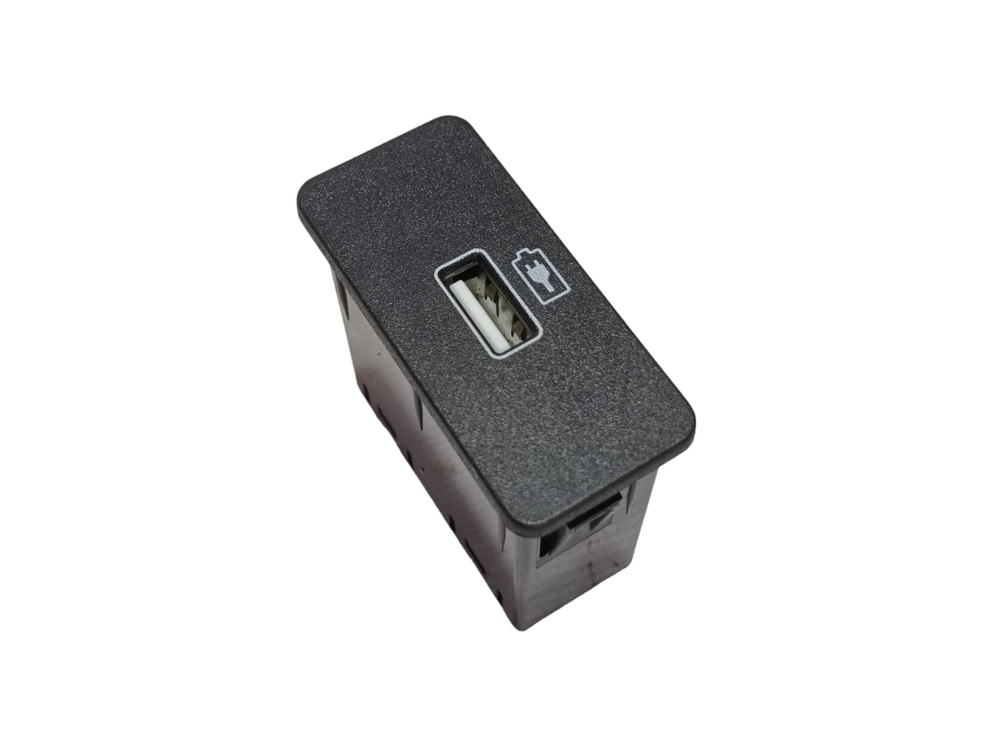 Entrada Usb Console Byd Dolphin Gs 2024 2025 V594 3