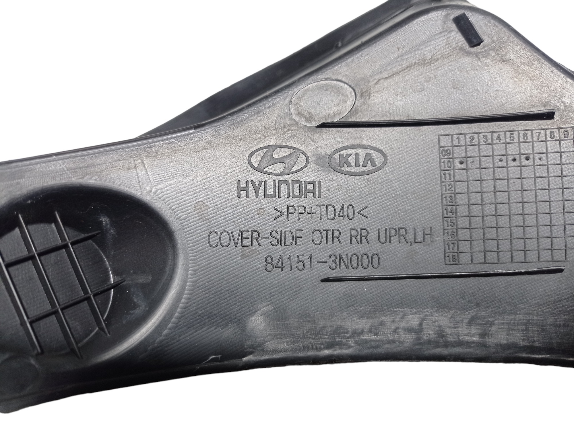 Acabamento Esquerdo Porta Malas Hyundai Equus 2013 V577 8