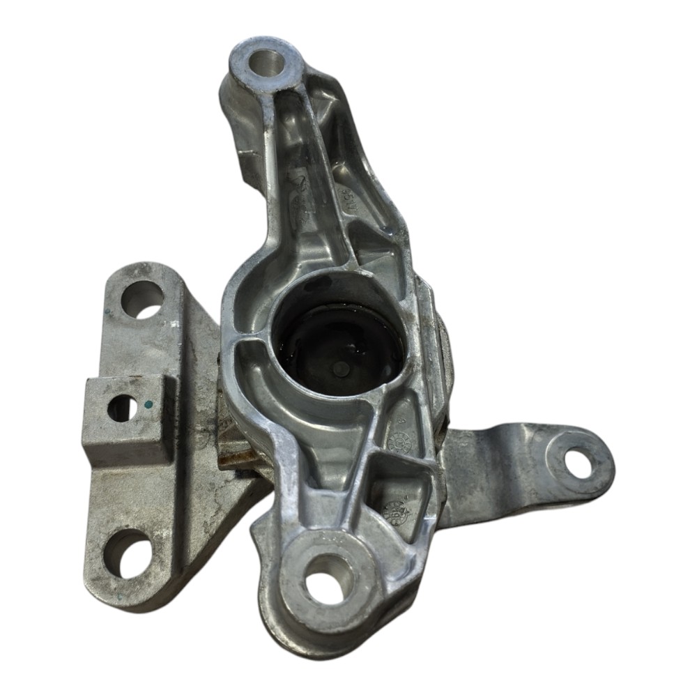 Coxim Direito Motor Gm Tracker 2020 2025 V627 2