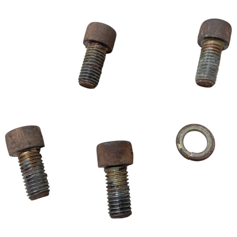 Parafusos Cardan Traseiro Troller T4 2011 V650 3