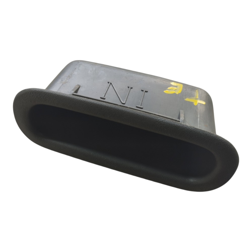 Puxador Traseira Esquerda Mitsubishi L200 Sport 2006 V647