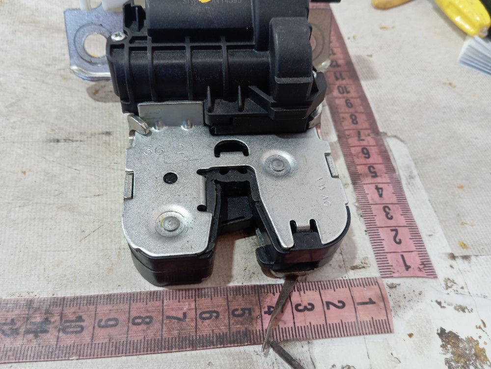 Fechadura Tampa Traseira Vw Taos Highline 2022 2024 V655 8