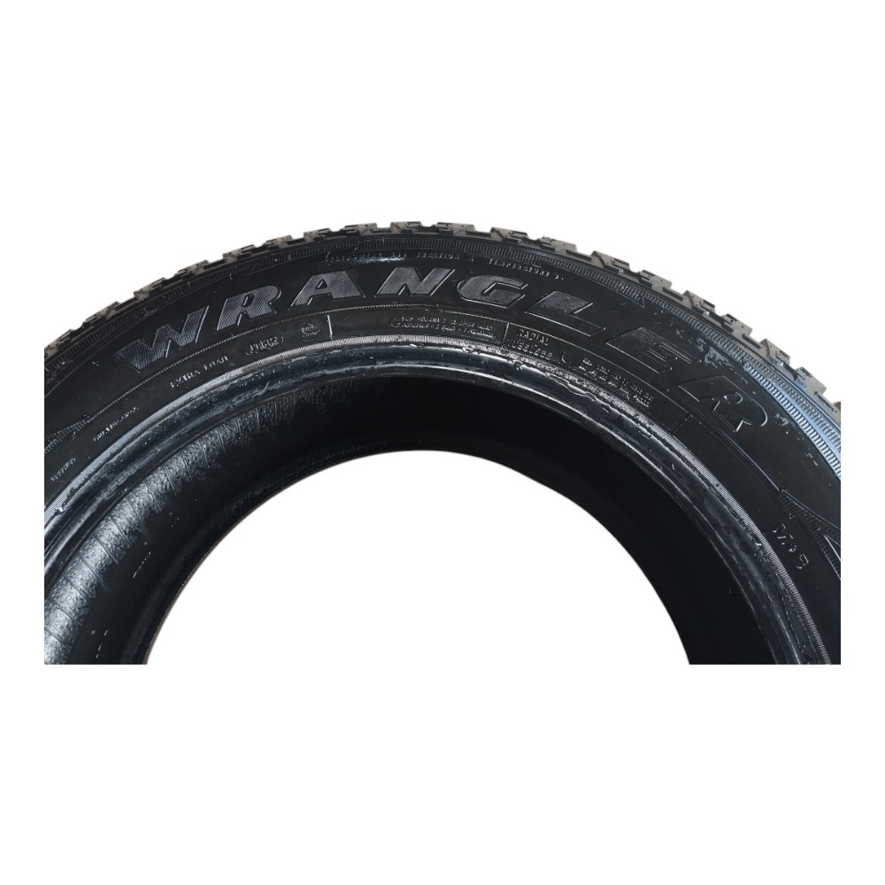 Pneu Aro 20 Goodyear Wrangler At Adventure 255/60 R20  V645 8