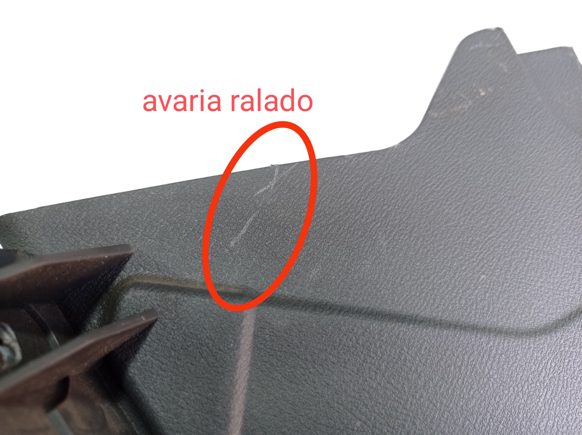 Acabamento Pé Coluna Dianteira Direita Azera 2011 V579 7