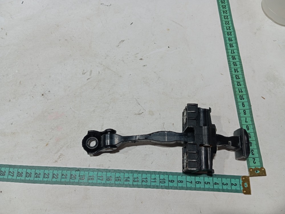 Limitador porta dianteira esquerda Gwm Haval H6 Gt 2024 V598 7