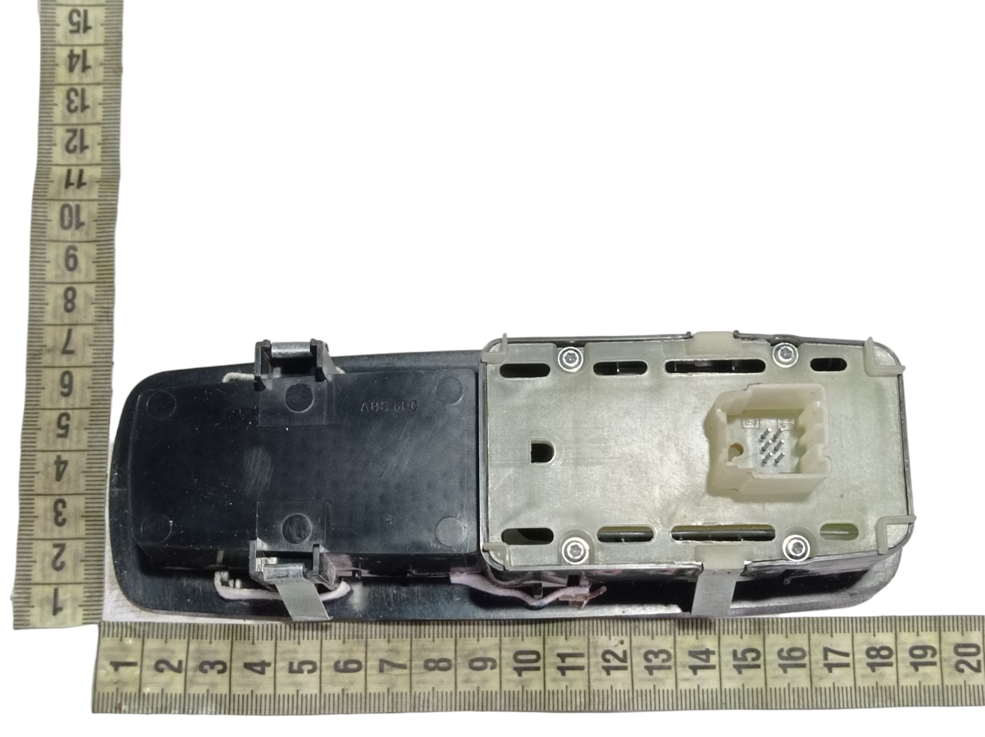 Botao Vidro Porta Diant Direita Jeep Grand Cherokee 14 V604 9