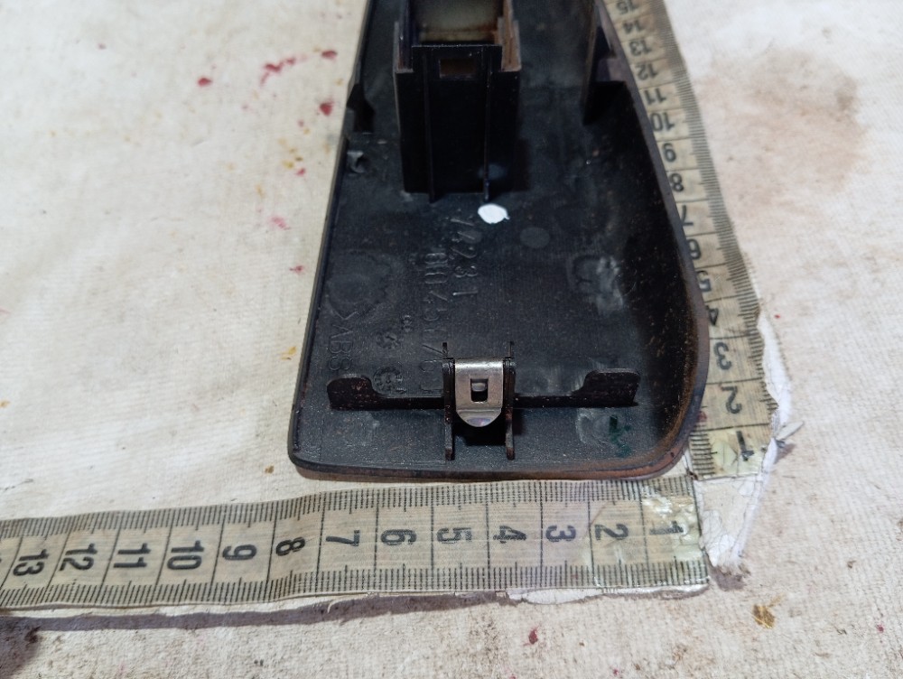 Moldura Botão Vidro Porta Diant Direita Prado 2005 V620 10