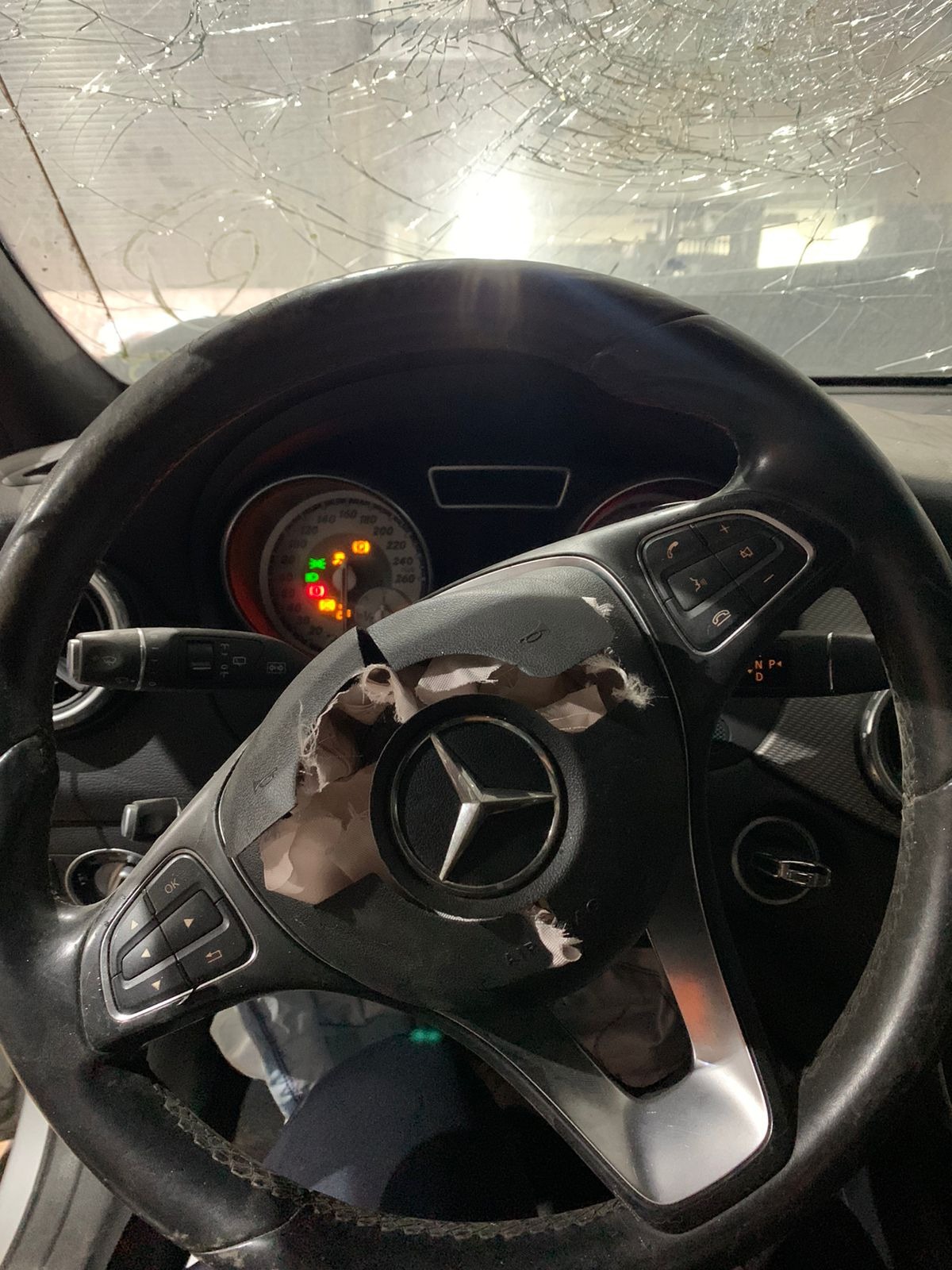 Mercedes gla200 1.6 16v 2016 v568 informações gerais 1