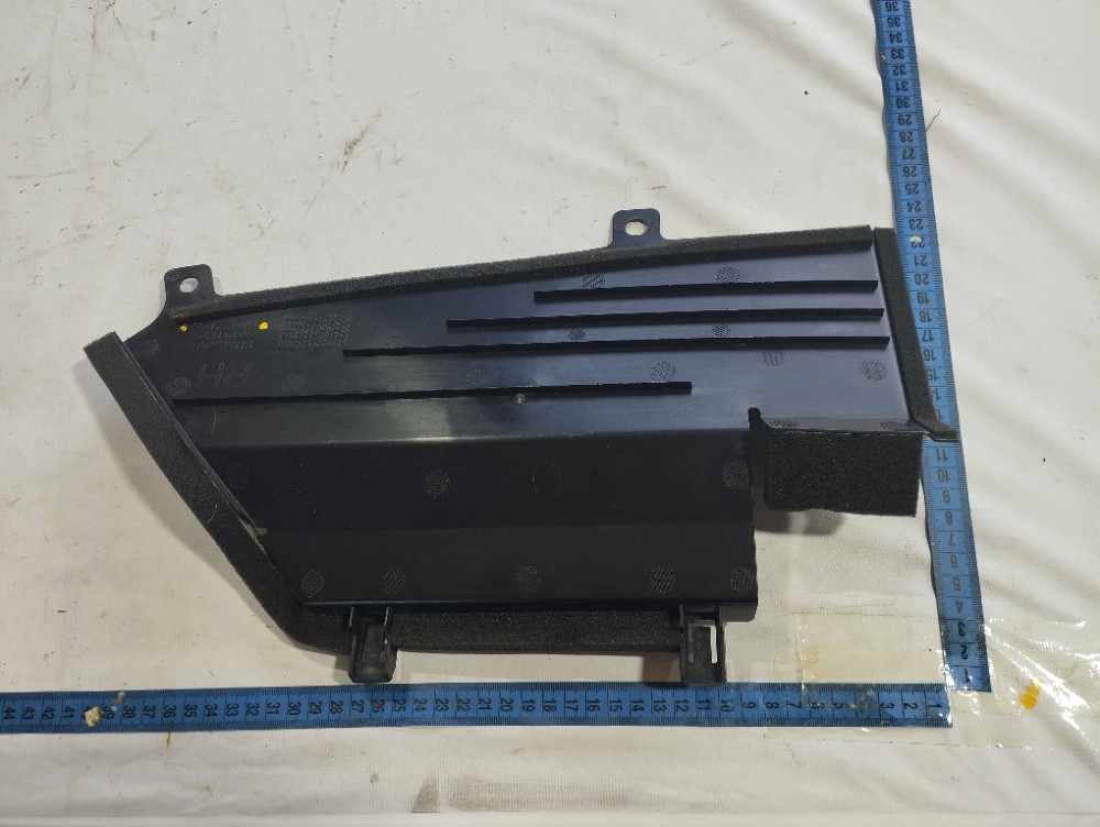 Defletor Direito Radiador Nissan Leaf 2023 V632 7