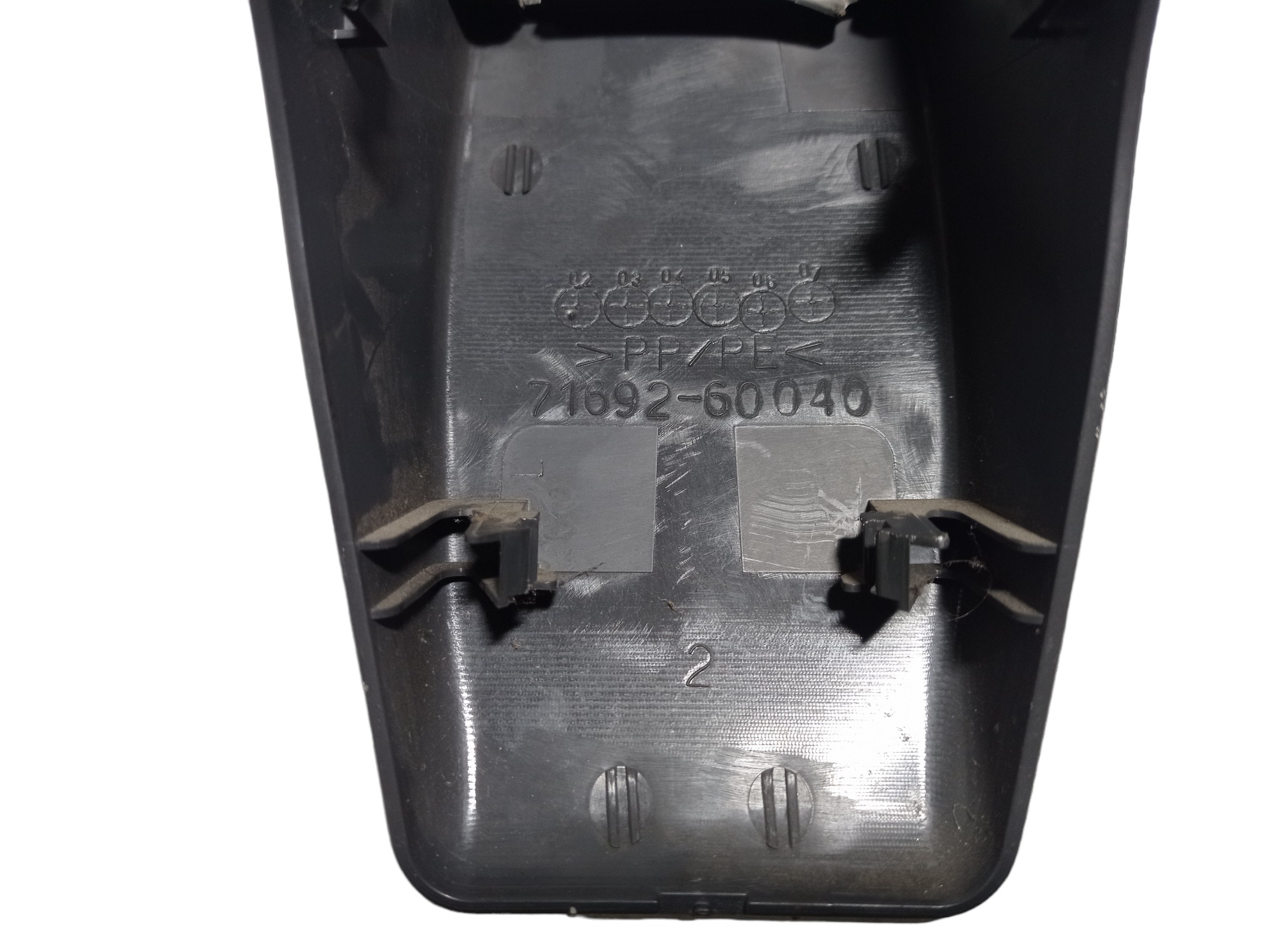 Acabamento Banco Traseiro Central Land Cruiser Prado 2004 7