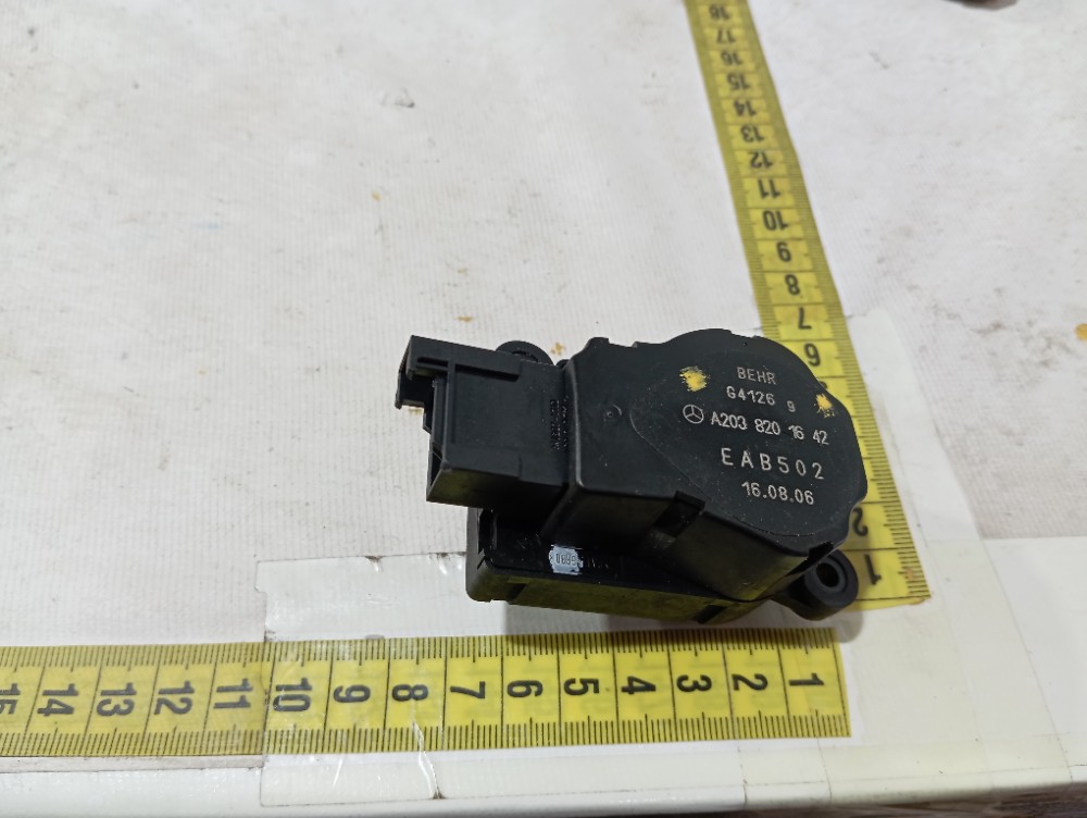 Motor Atuador Ar Condicionado Mercedes C180 2002 2007 V661 8