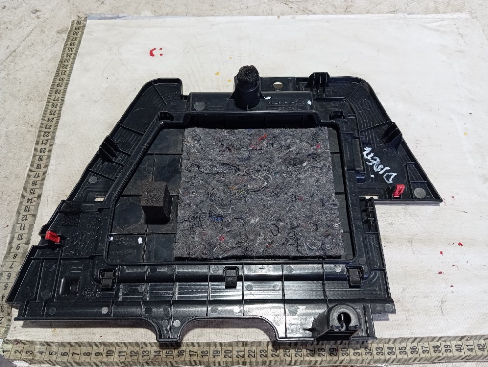 Acabamento Direito Porta Malas Lexus Rx500hf 2023 V619 8