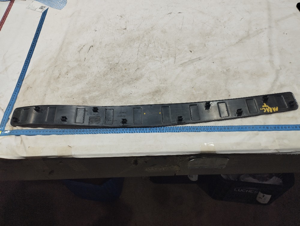 Moldura Parachoque Mercedes B180 2010 1.7 V630 7